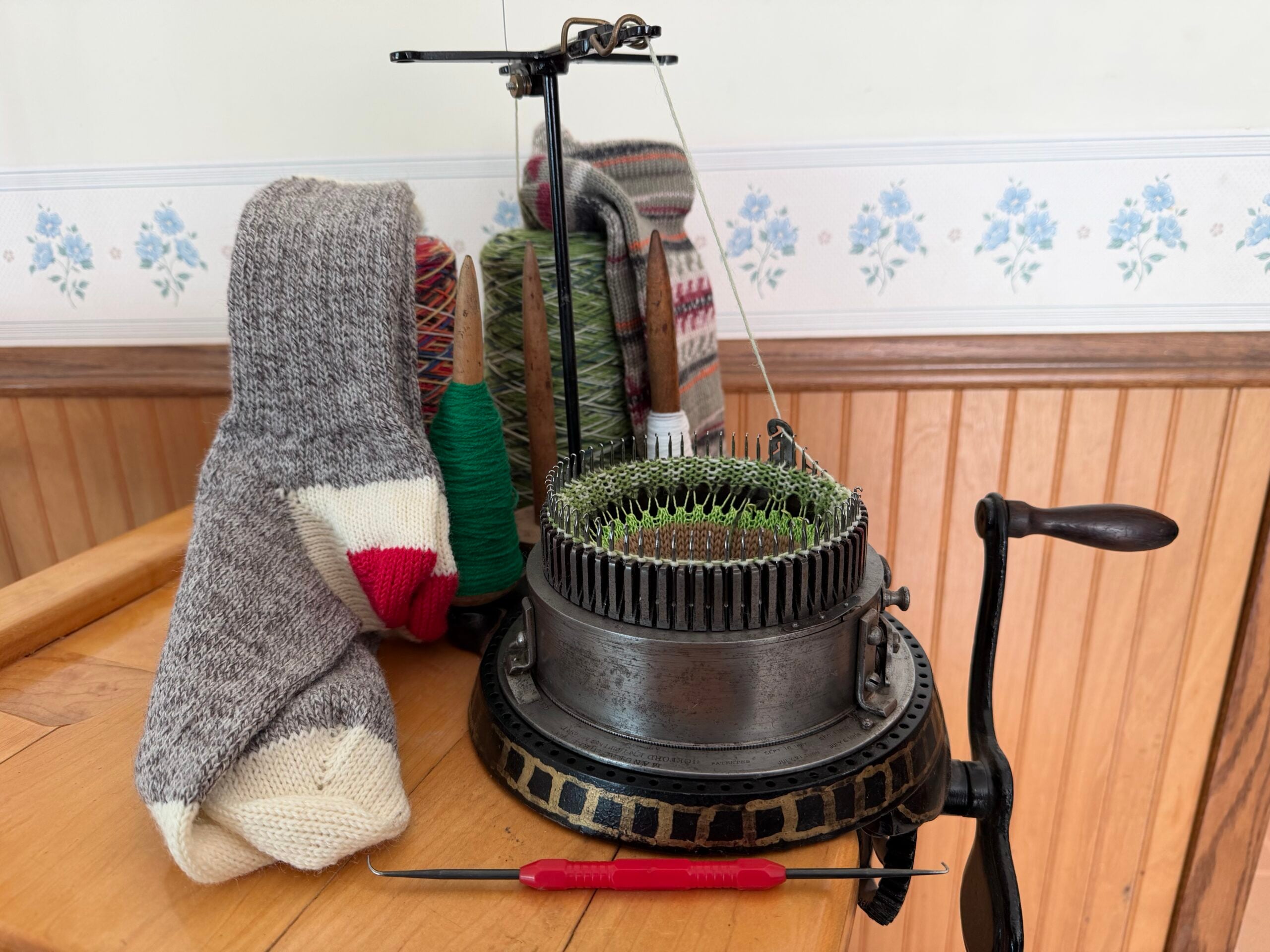 Global Community of Circular Sock Knitting Machine Enthusiasts